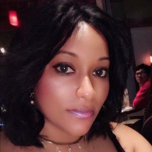 Meet your Posher, Teamicia